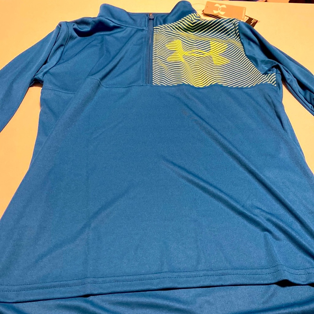 NWT Under Armour quarter zip lightweight size youth large